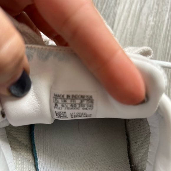 Adidas Superstar - Picture 4 of 4